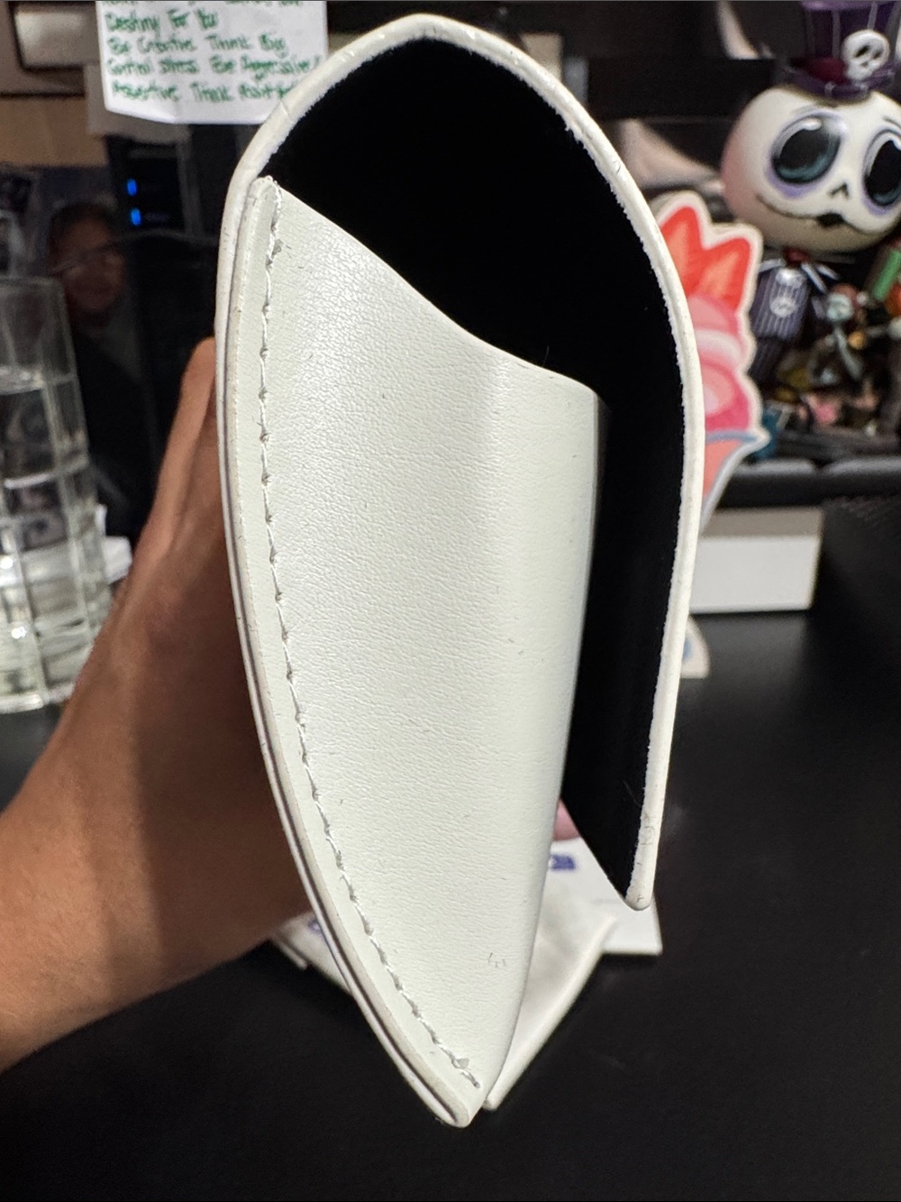 Burberry White Leather Sunglasses Pouch with Dust Bag - Picture 4 of 8